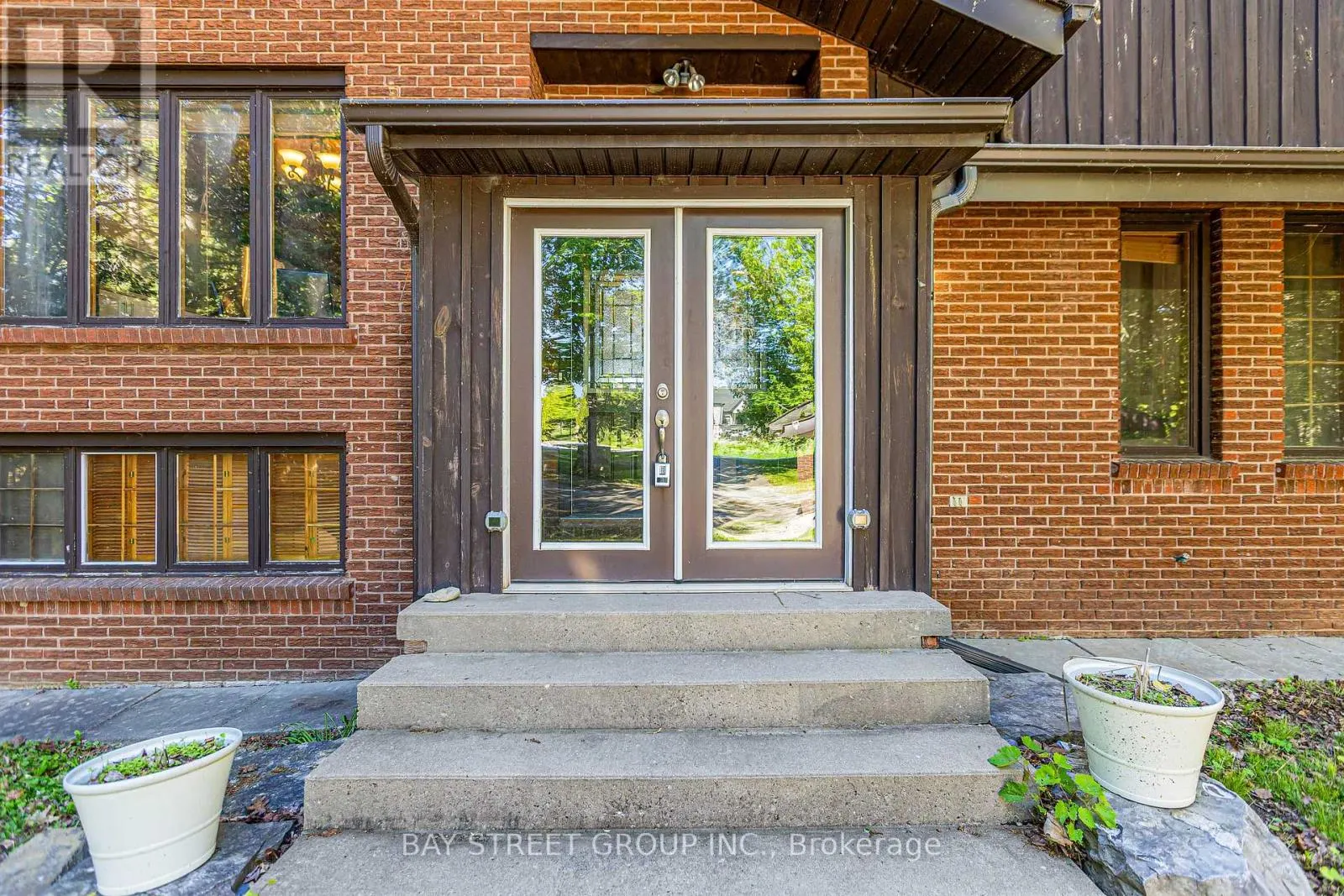 236 SUMMIT DRIVE