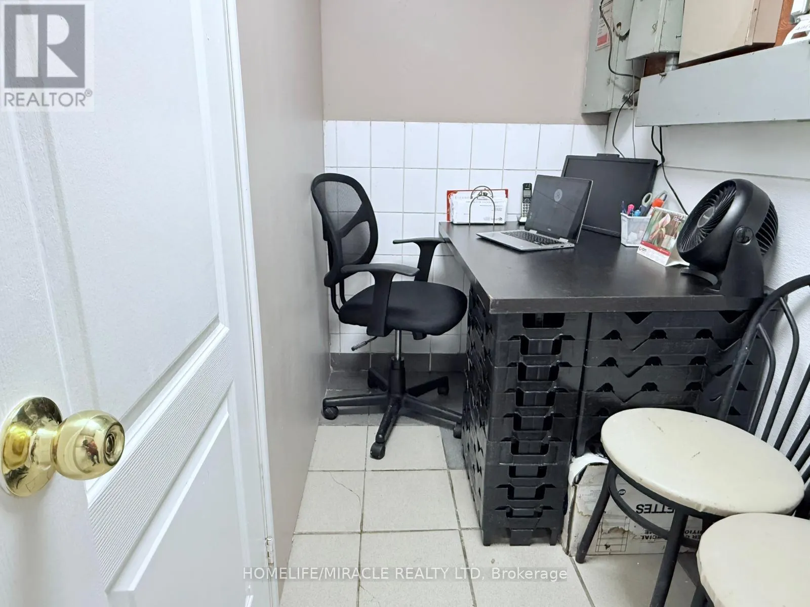 1335 SIMCOE STREET N