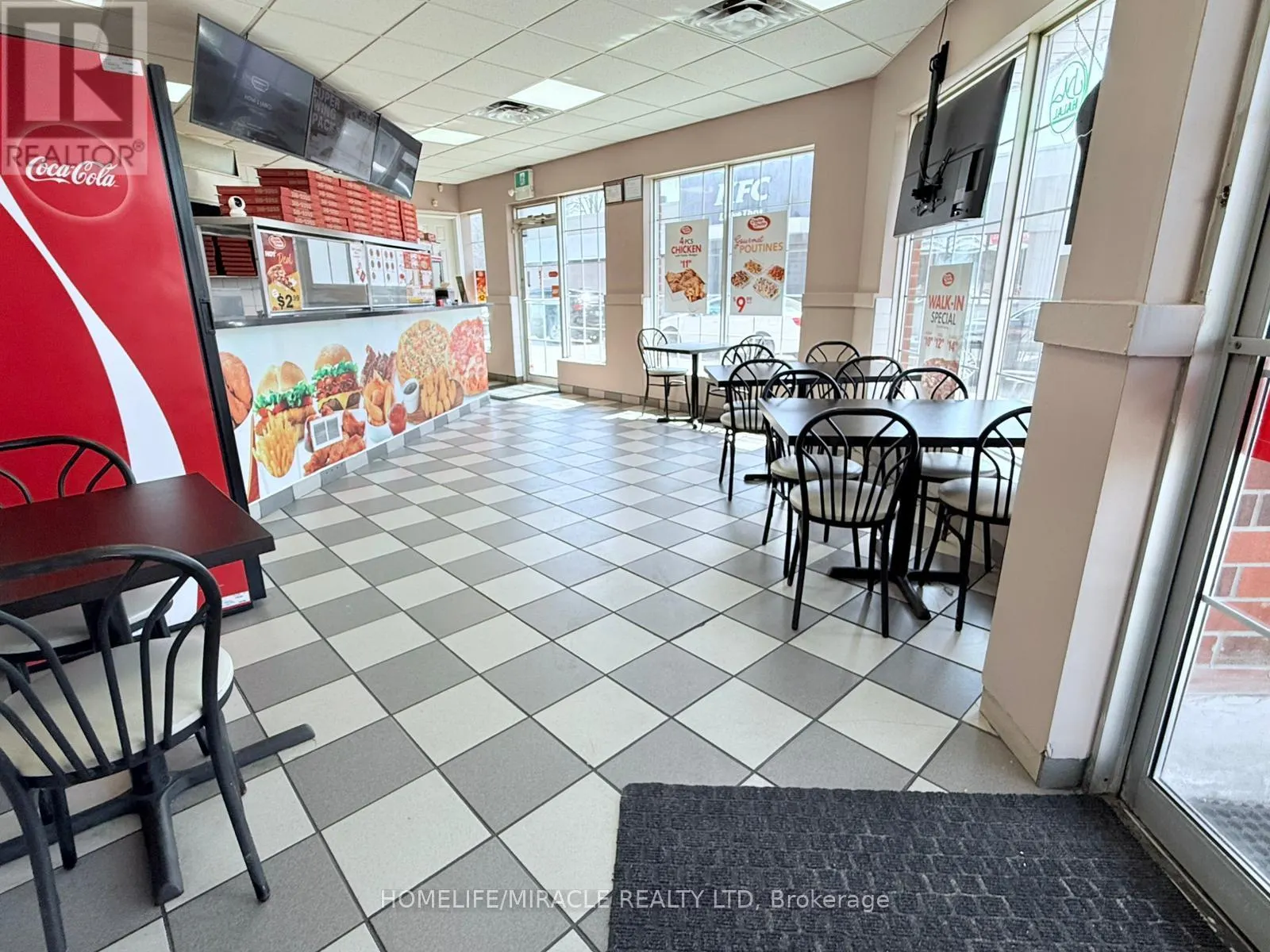 1335 SIMCOE STREET N