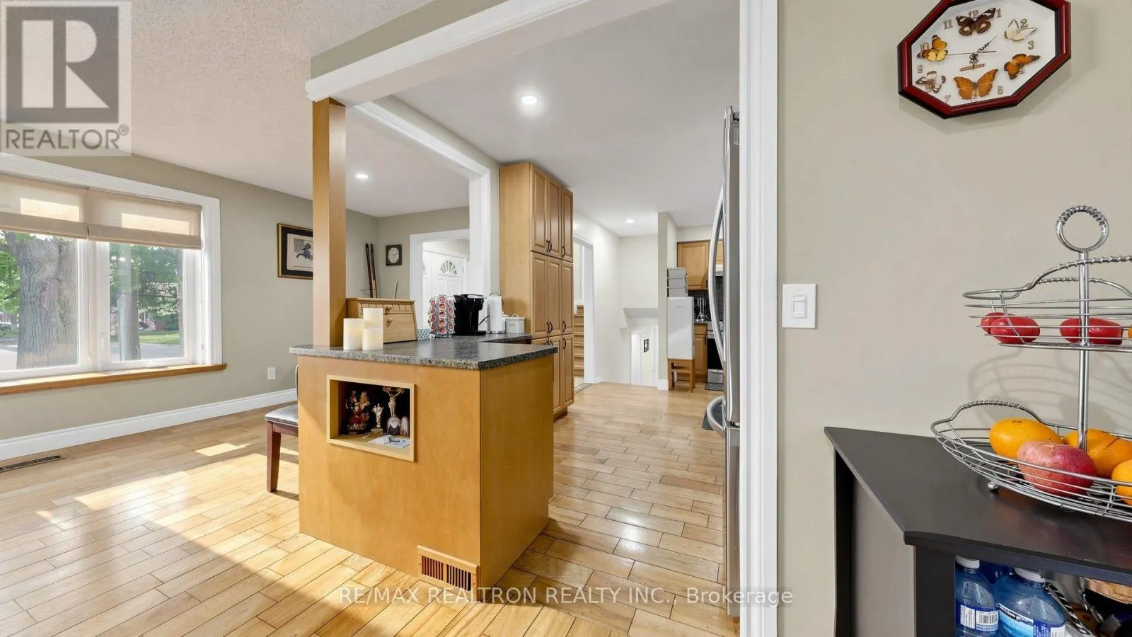 10 ROTHERGLEN ROAD S