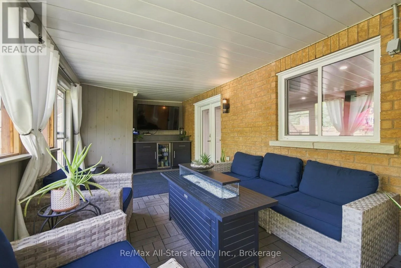 222 ROSEBOROUGH COURT