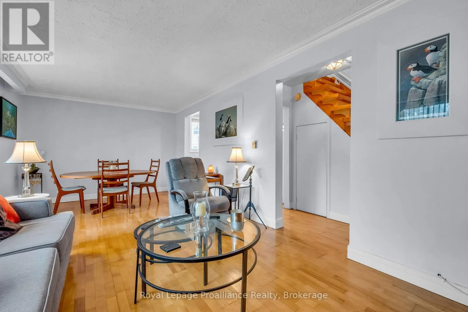394 SUNSET BOULEVARD