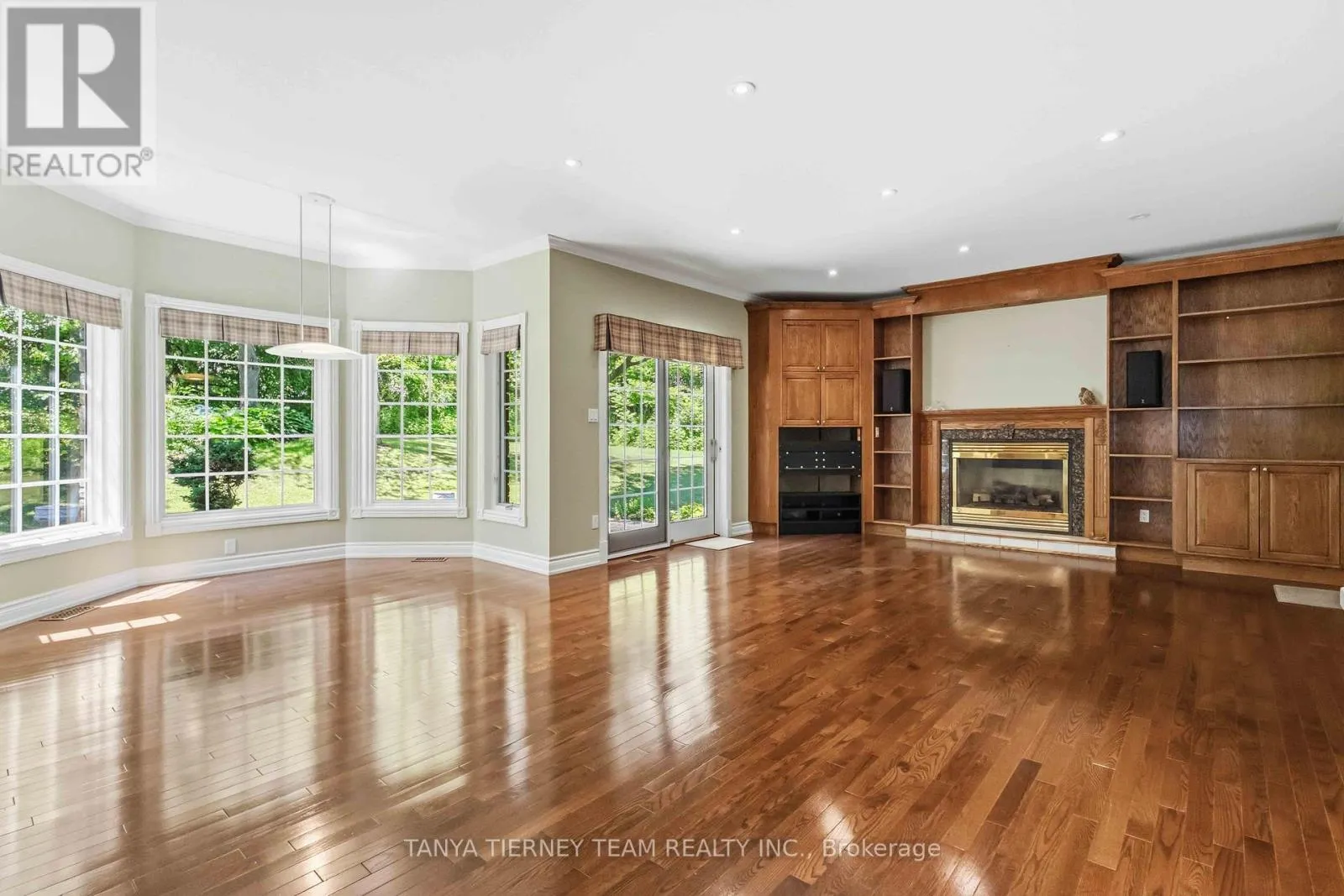 75 WOODBRIDGE CIRCLE