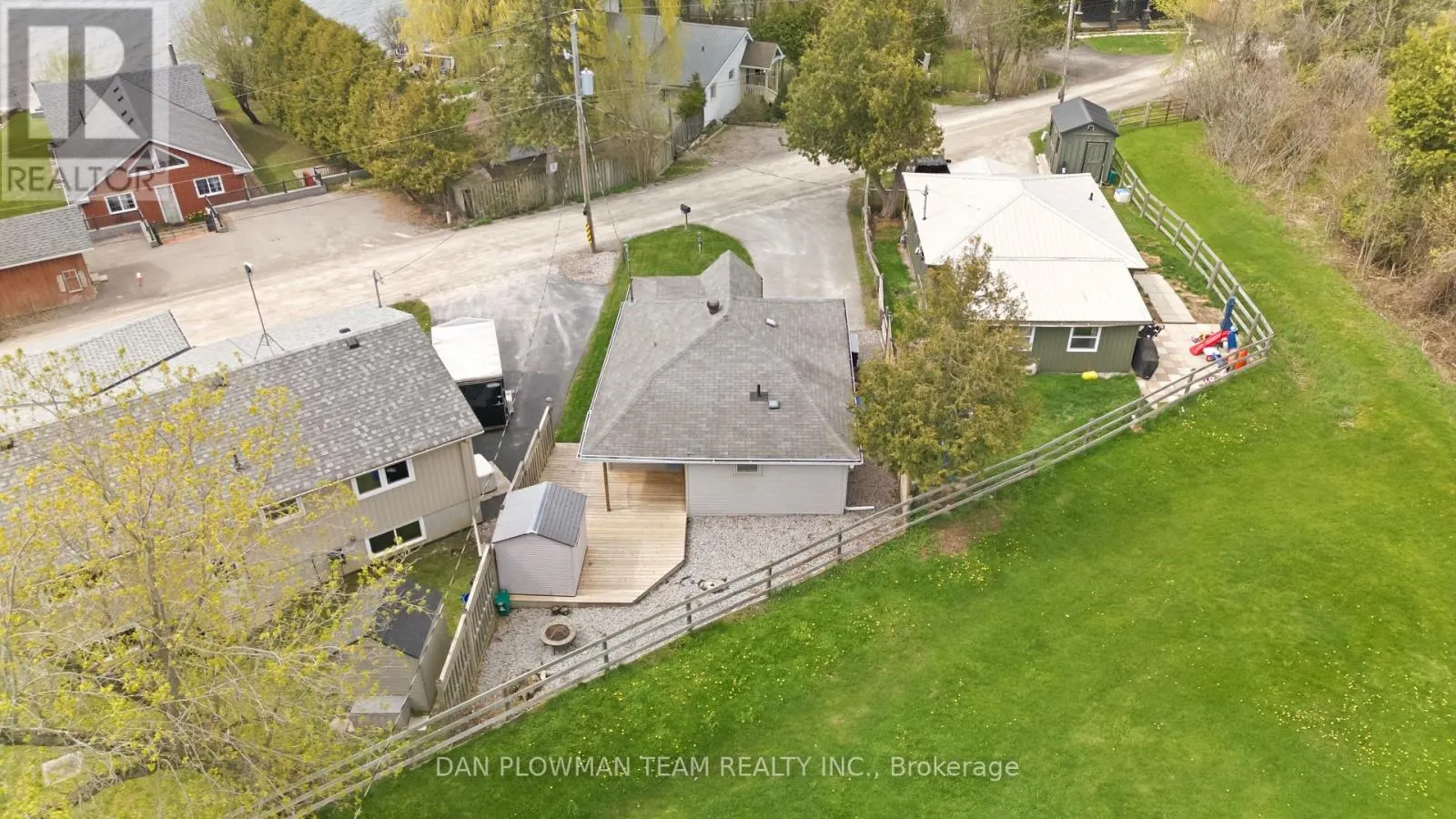 513 VIEW LAKE ROAD