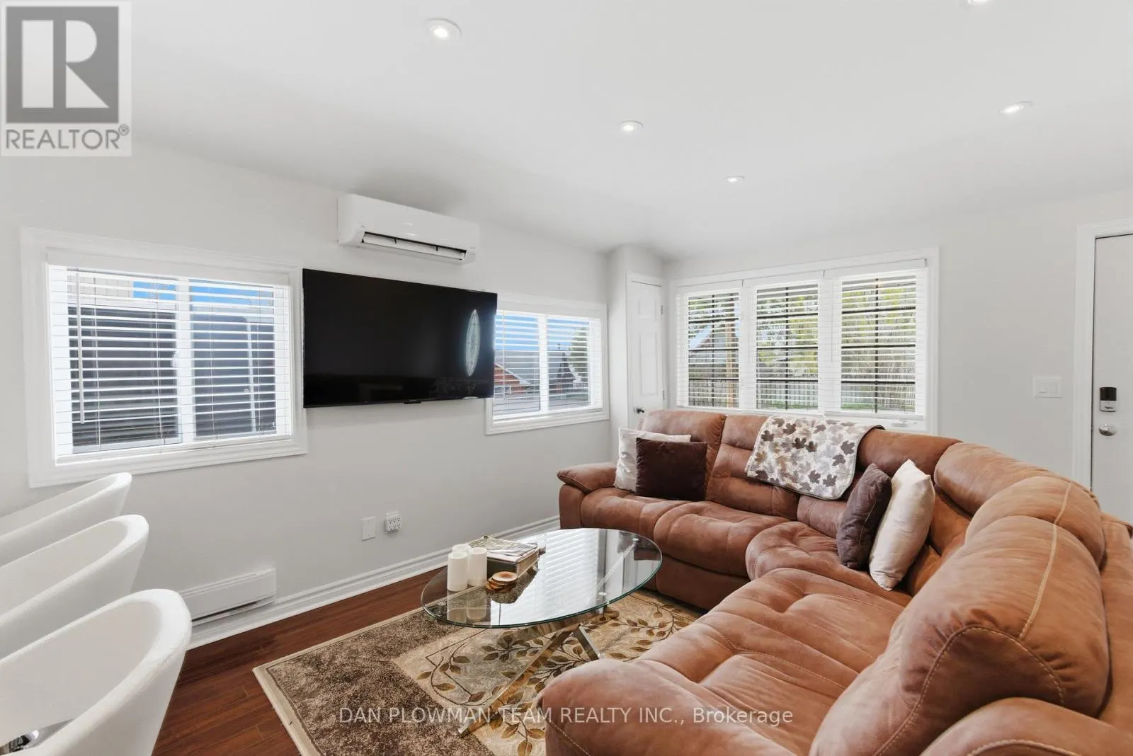 513 VIEW LAKE ROAD