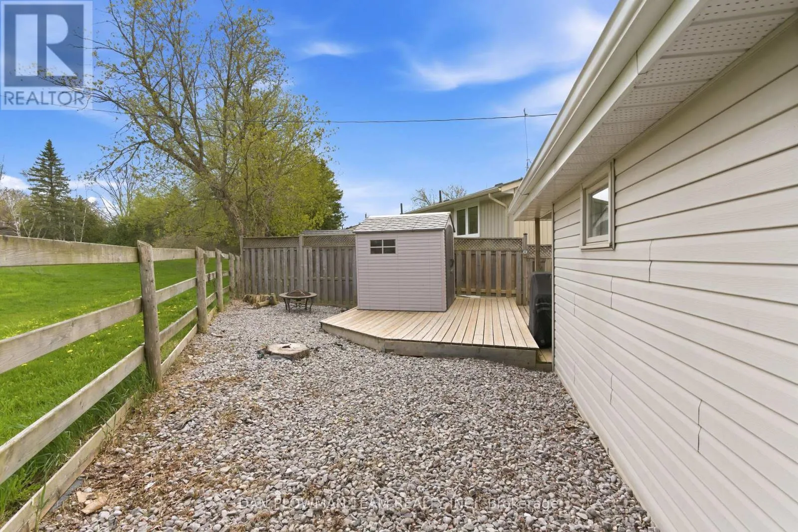 513 VIEW LAKE ROAD