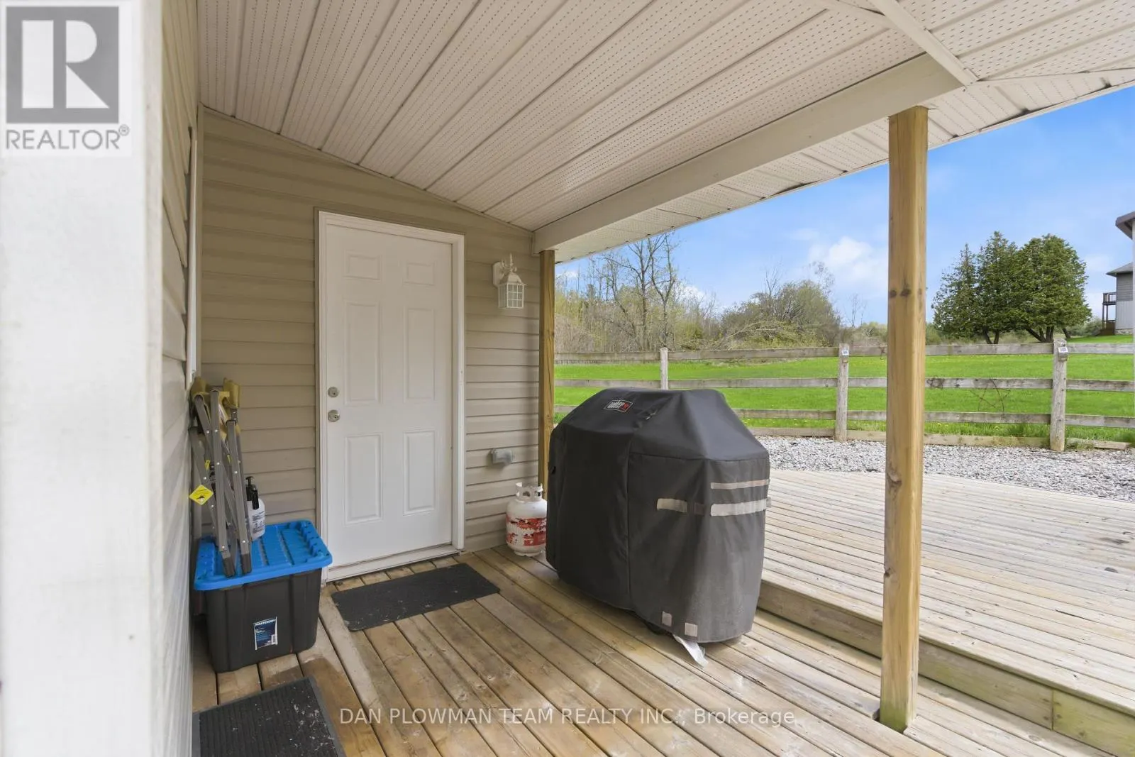 513 VIEW LAKE ROAD