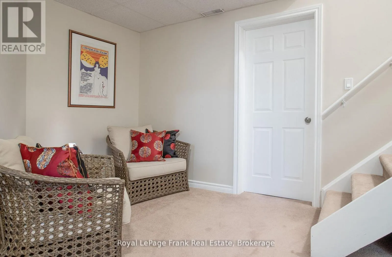 85 AMBLESIDE DRIVE