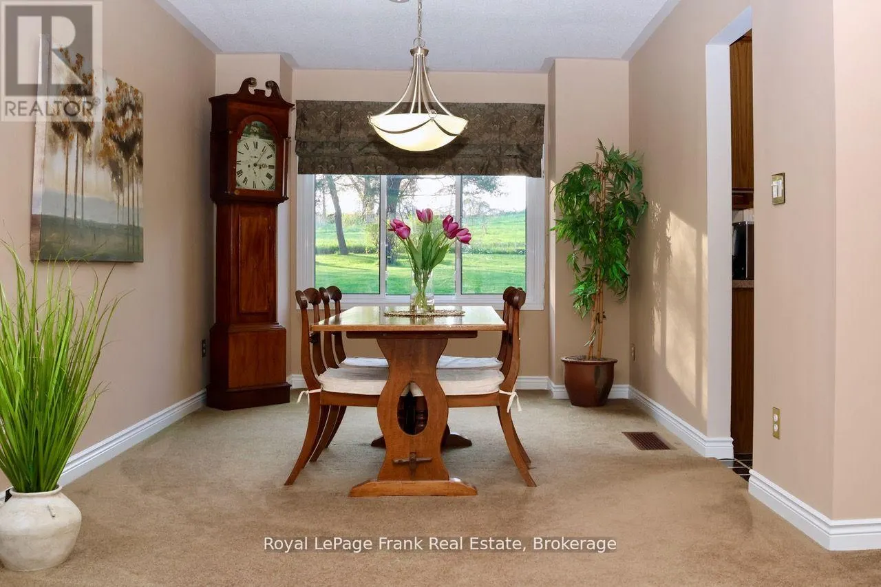 85 AMBLESIDE DRIVE