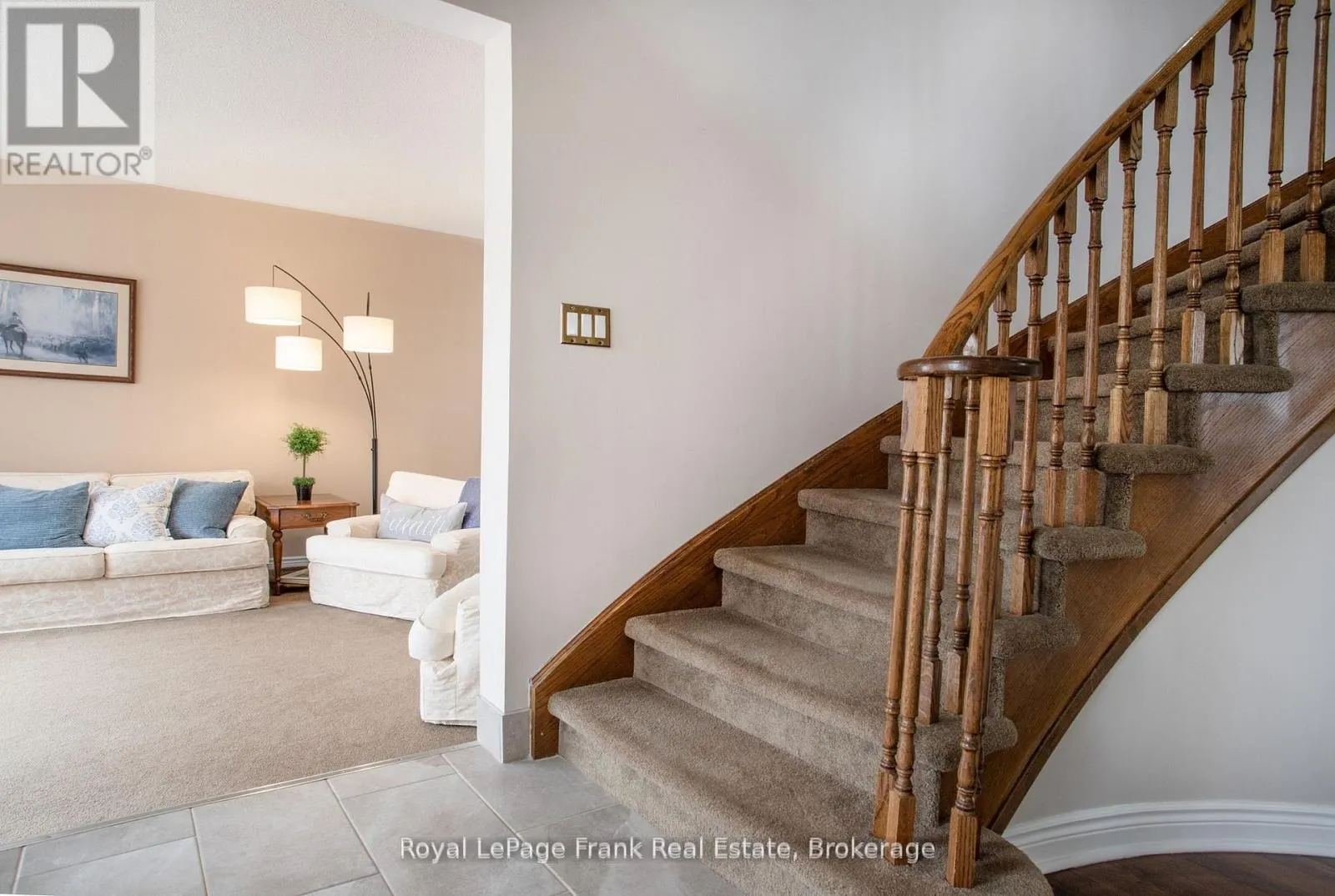 85 AMBLESIDE DRIVE