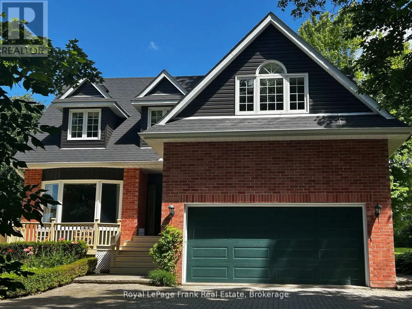 85 AMBLESIDE DRIVE
