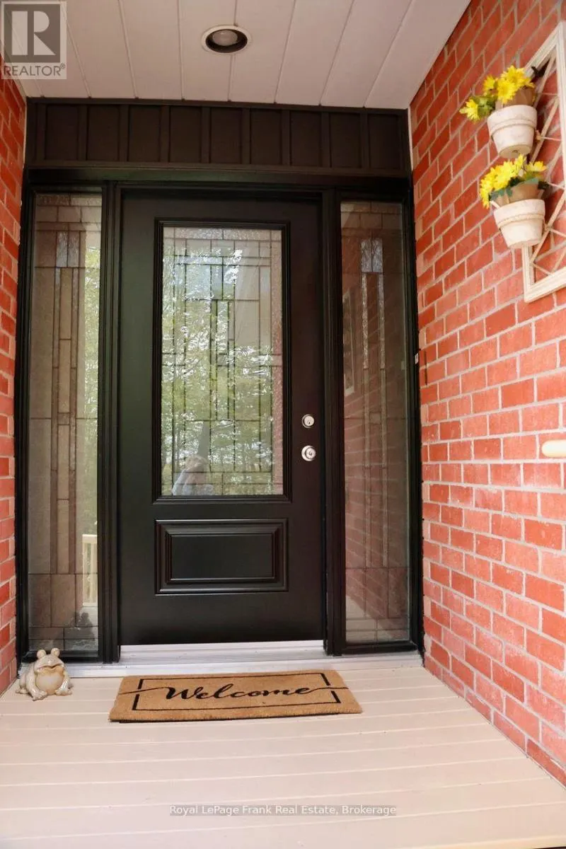 85 AMBLESIDE DRIVE