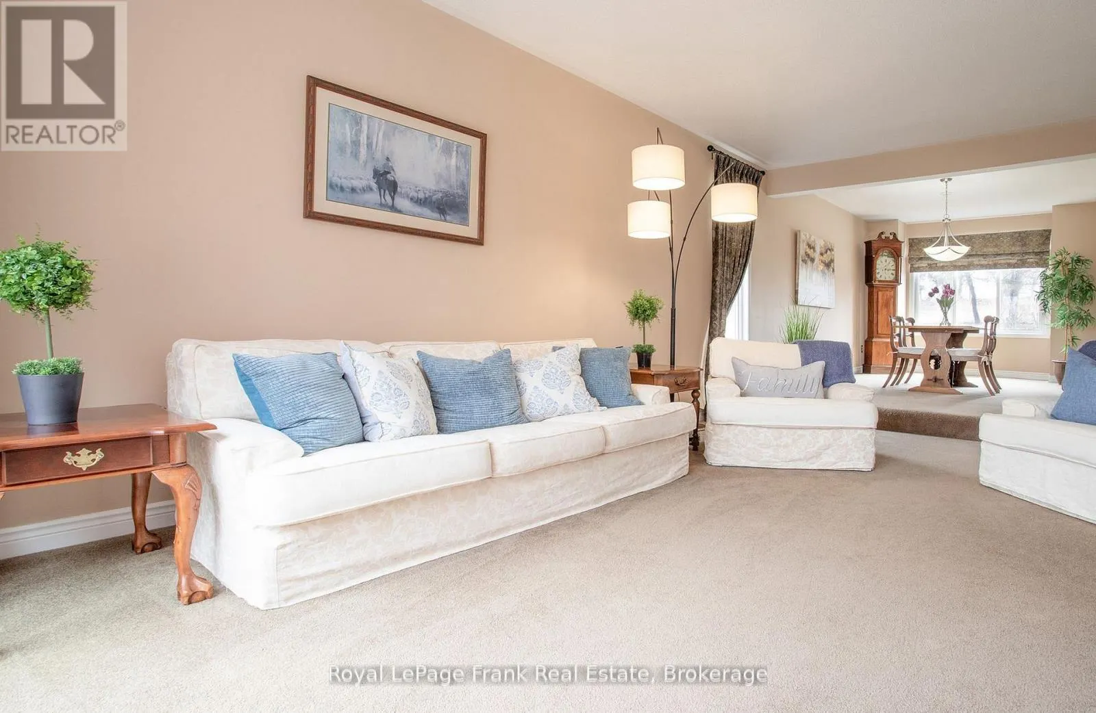 85 AMBLESIDE DRIVE