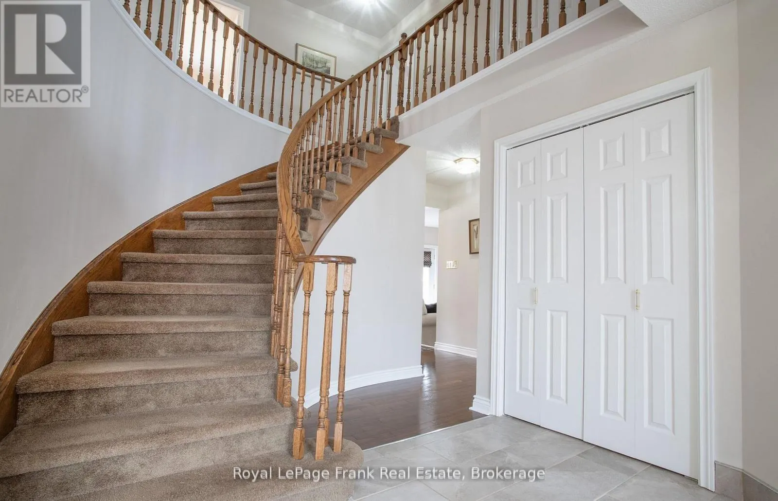 85 AMBLESIDE DRIVE