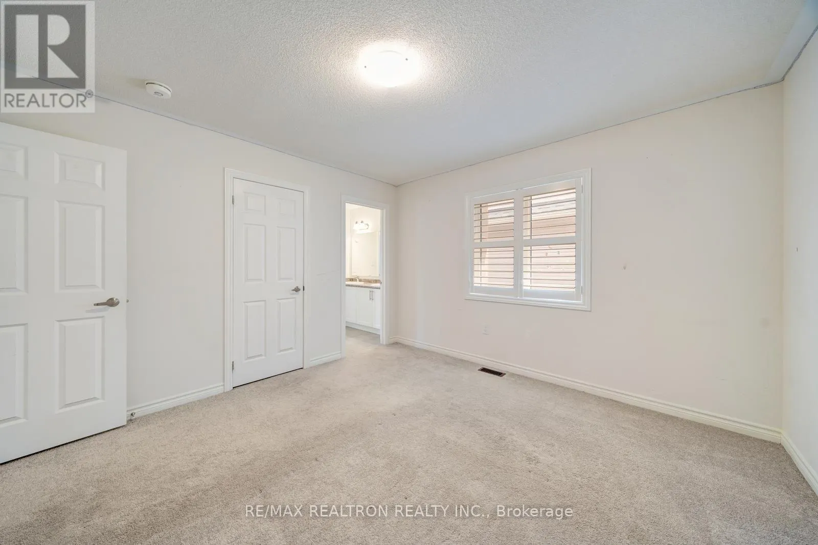 295 NORTHGLEN BOULEVARD