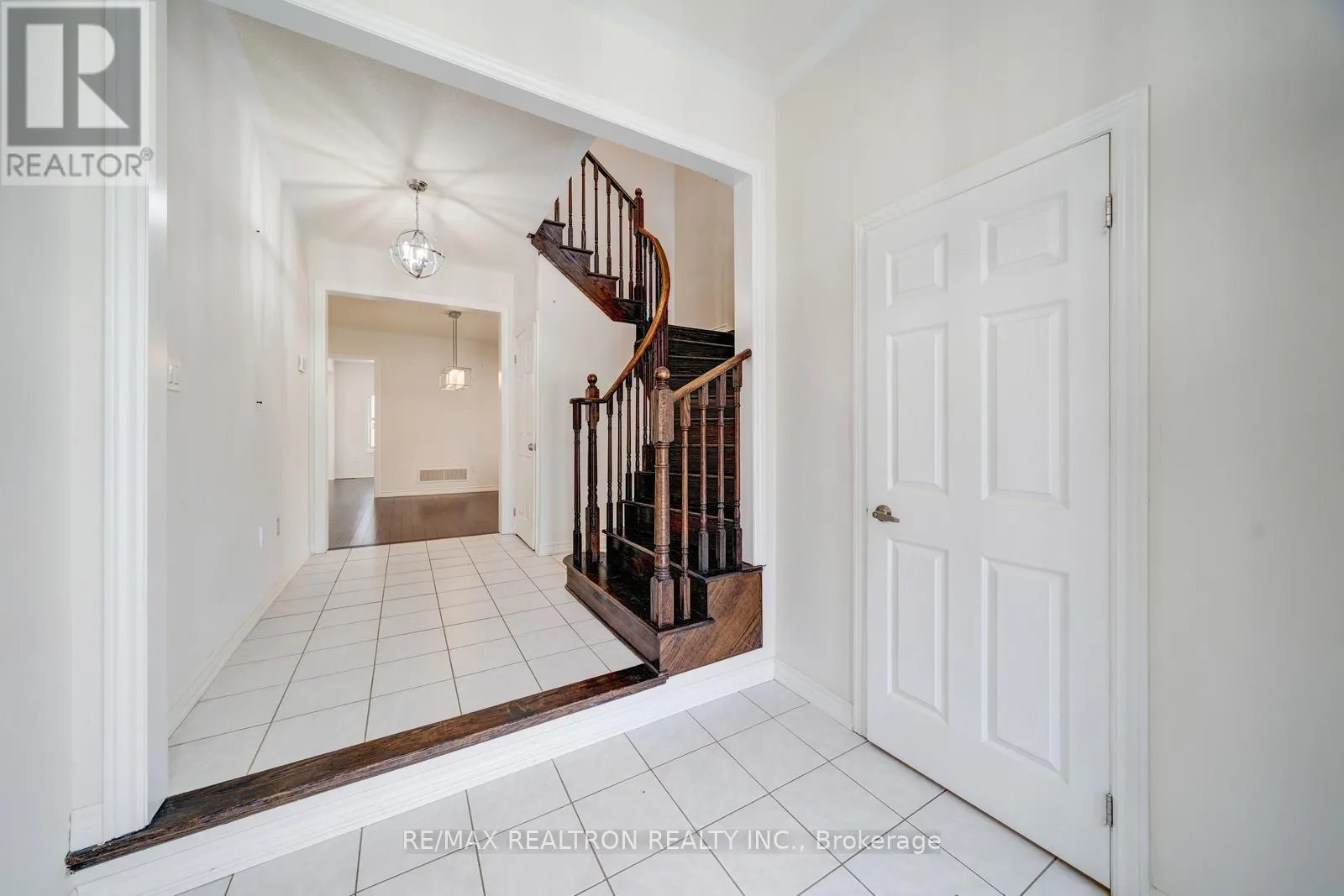 295 NORTHGLEN BOULEVARD