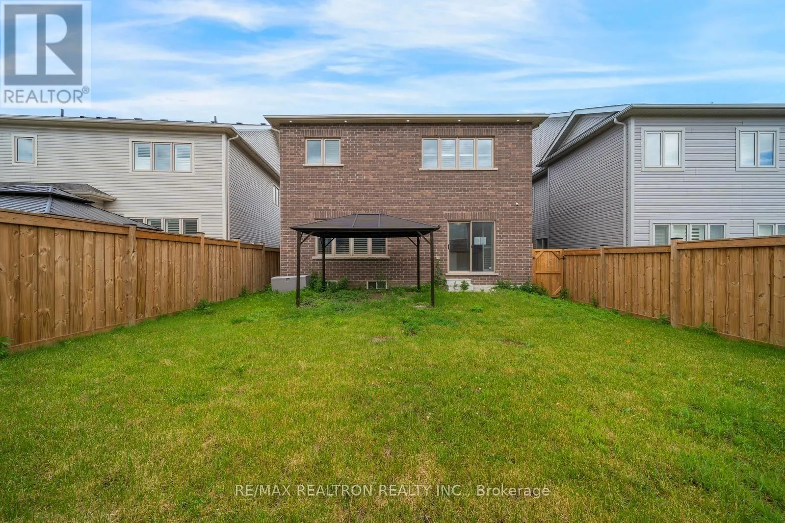 295 NORTHGLEN BOULEVARD