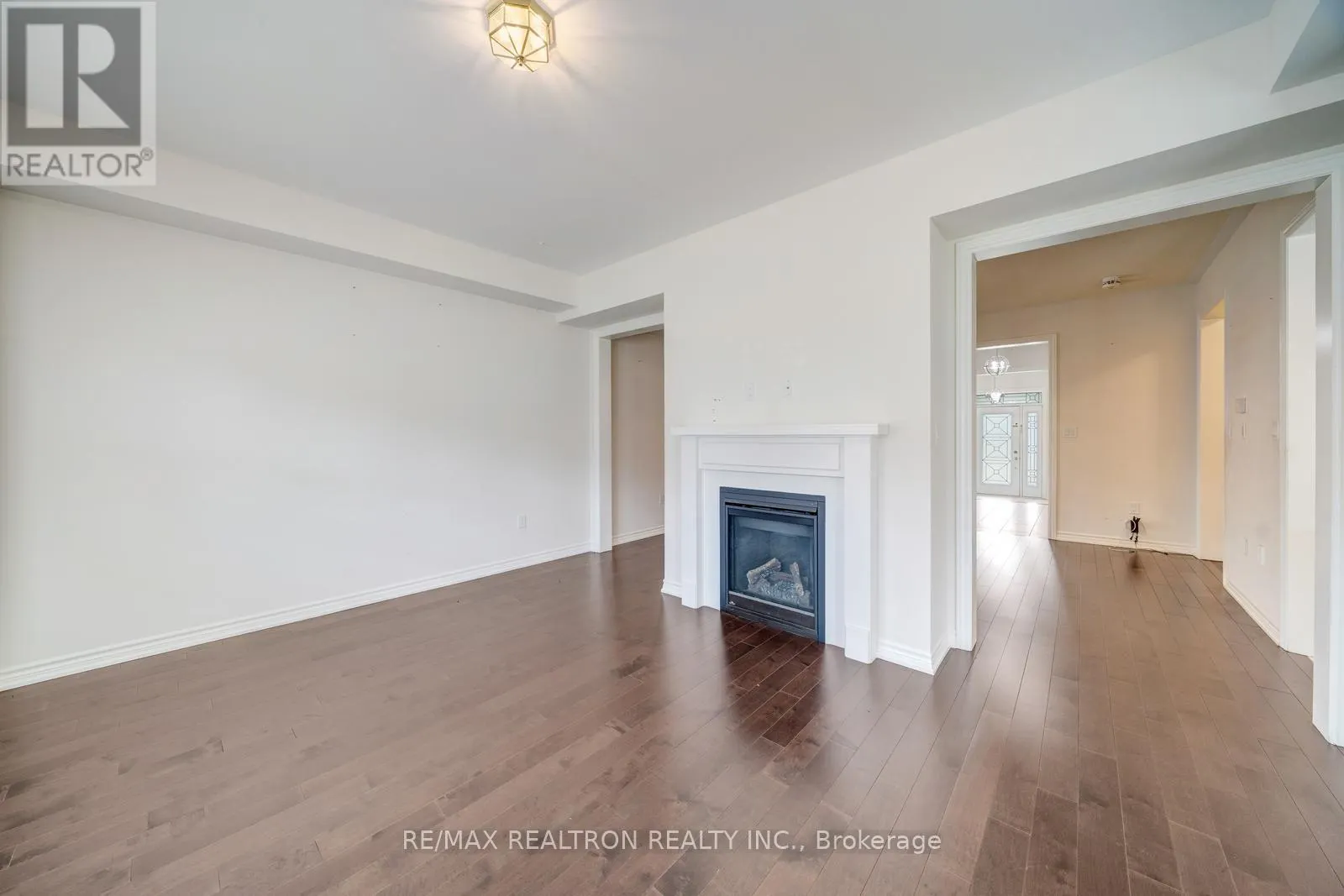 295 NORTHGLEN BOULEVARD