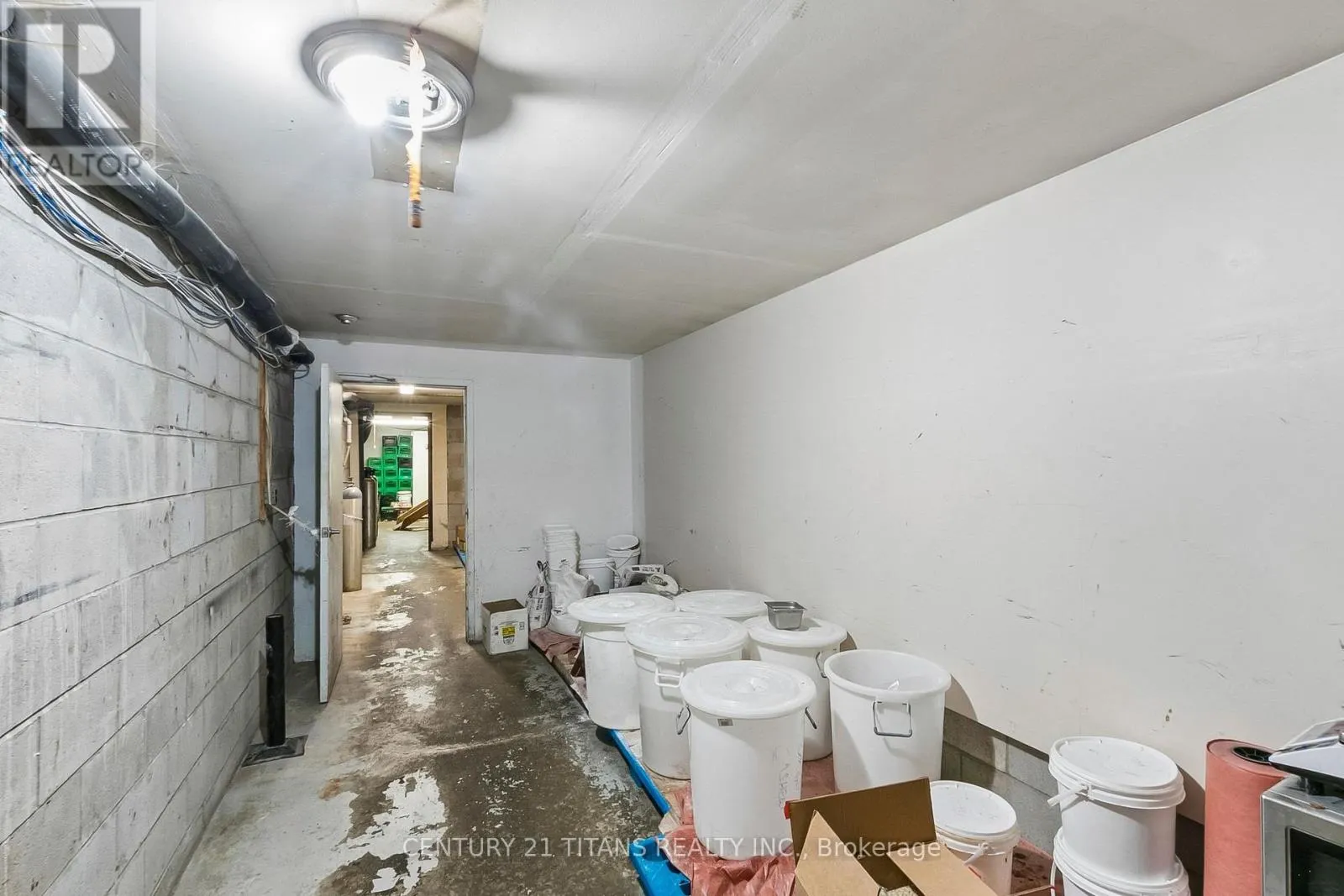 227 BROCK STREET S