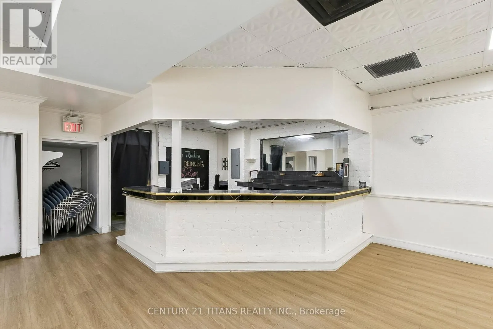 227 BROCK STREET S