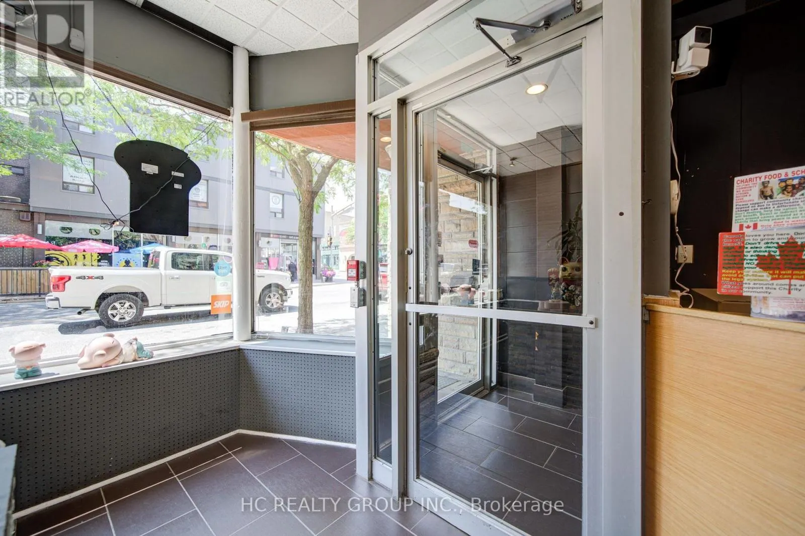 107 BROCK STREET S