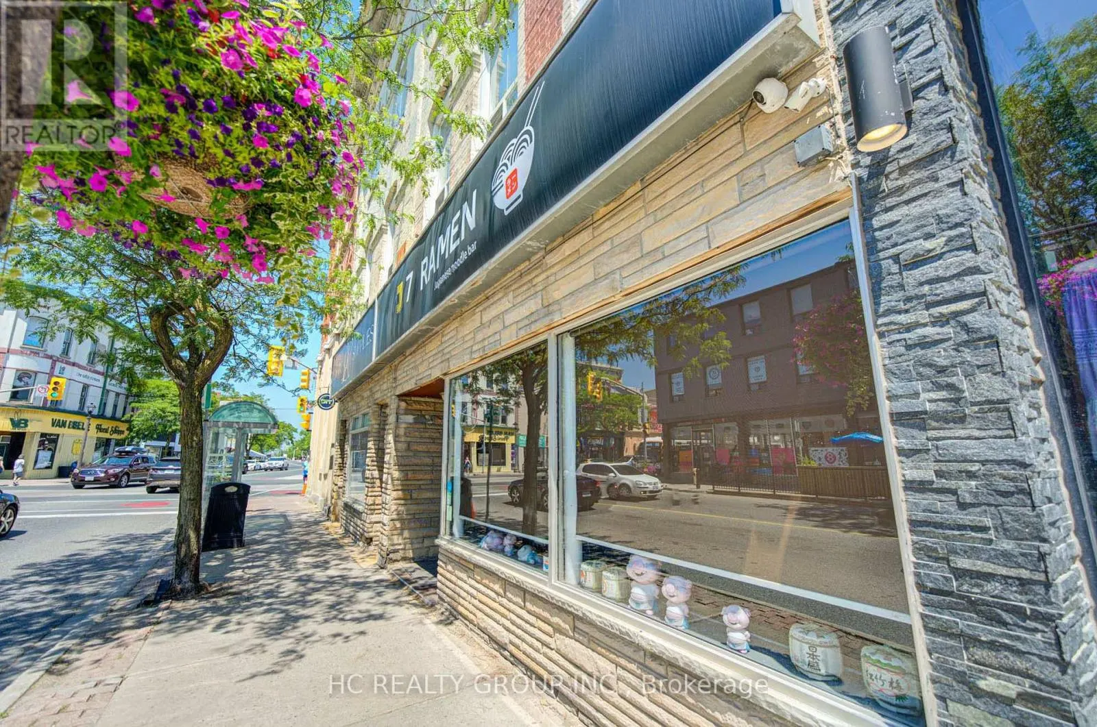 107 BROCK STREET S