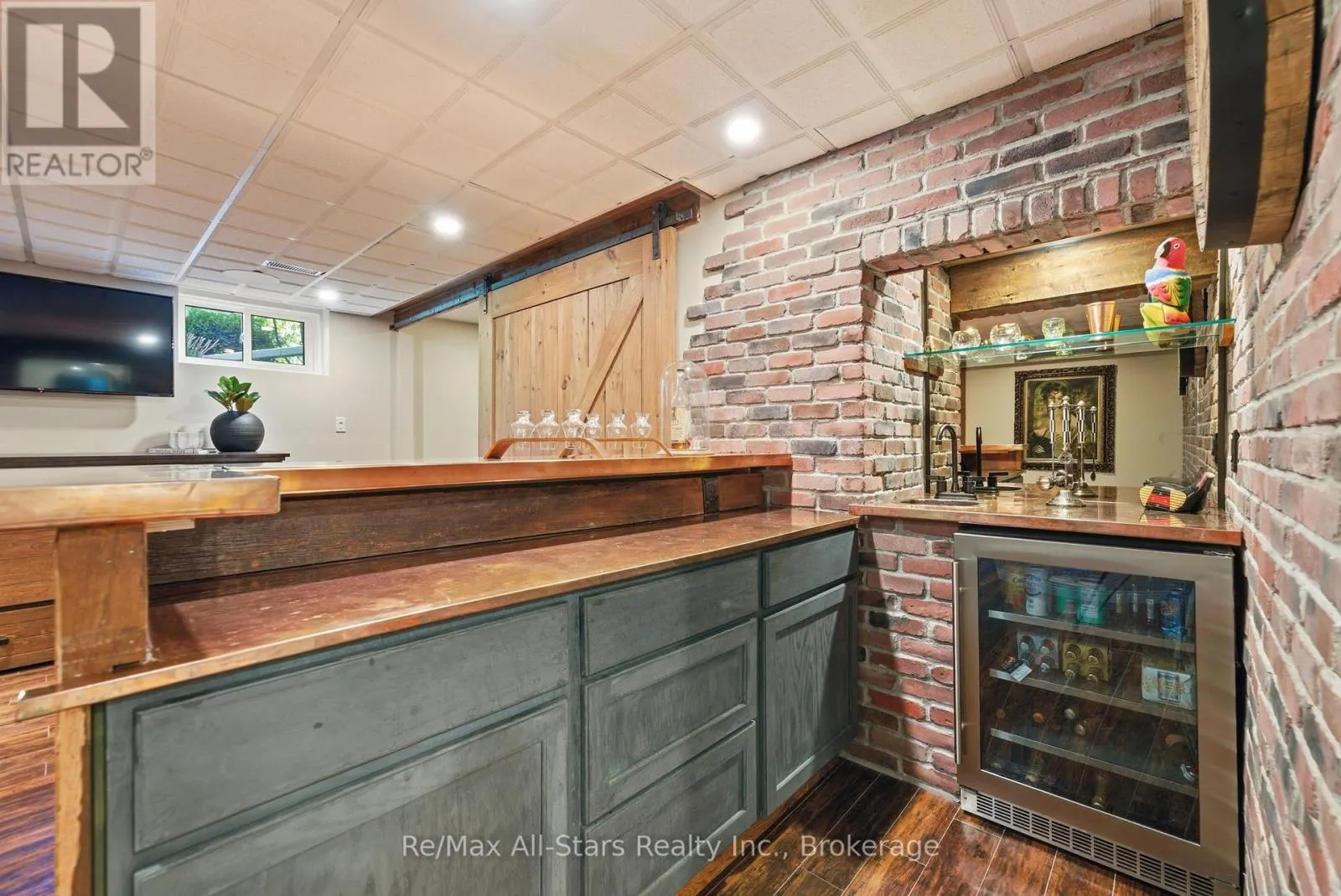 136 WINTERGREEN COURT