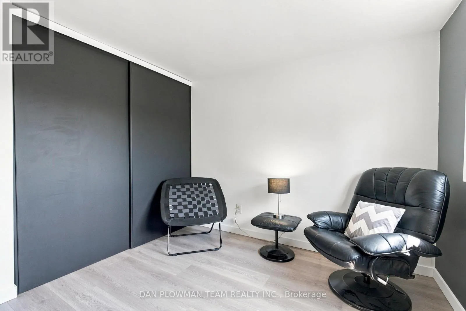 2 - 72 MARTIN ROAD