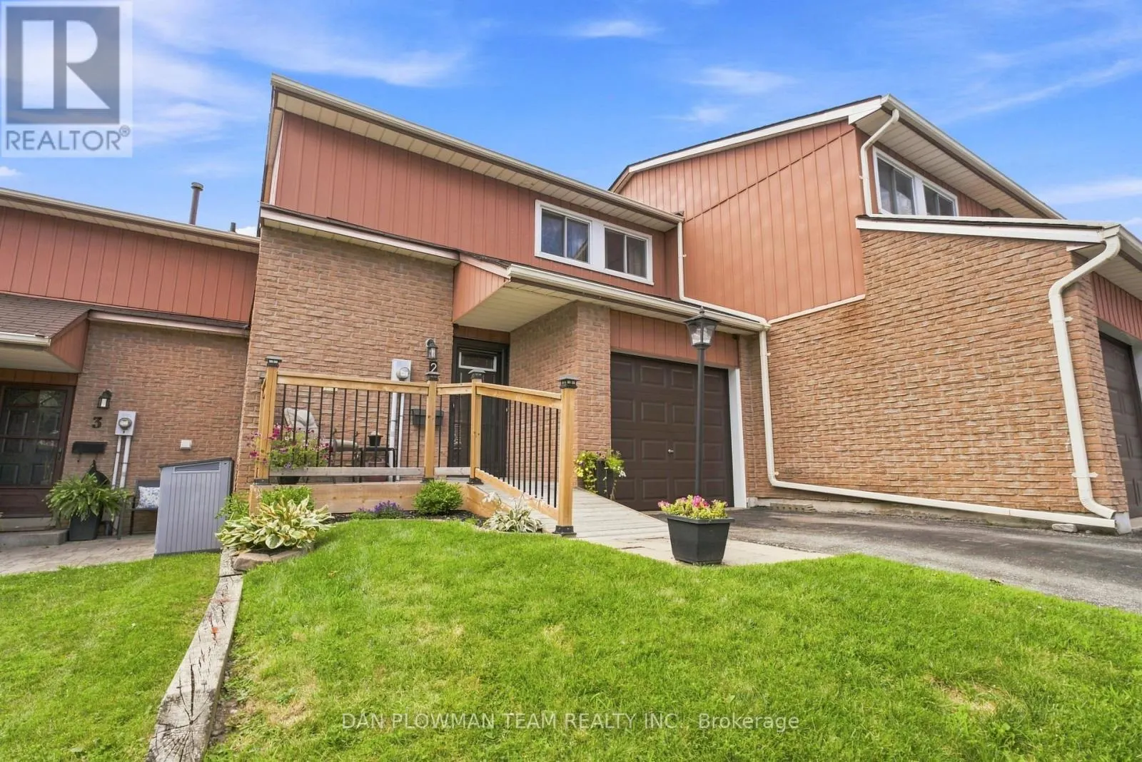 2 - 72 MARTIN ROAD