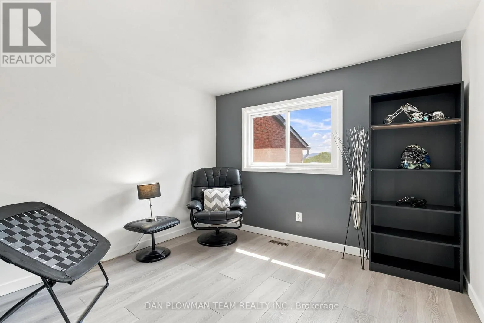 2 - 72 MARTIN ROAD