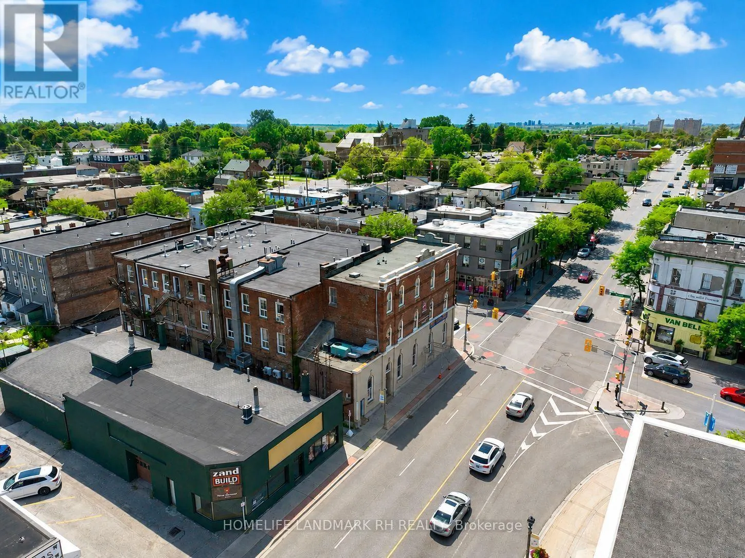 103 -107 BROCK STREET S