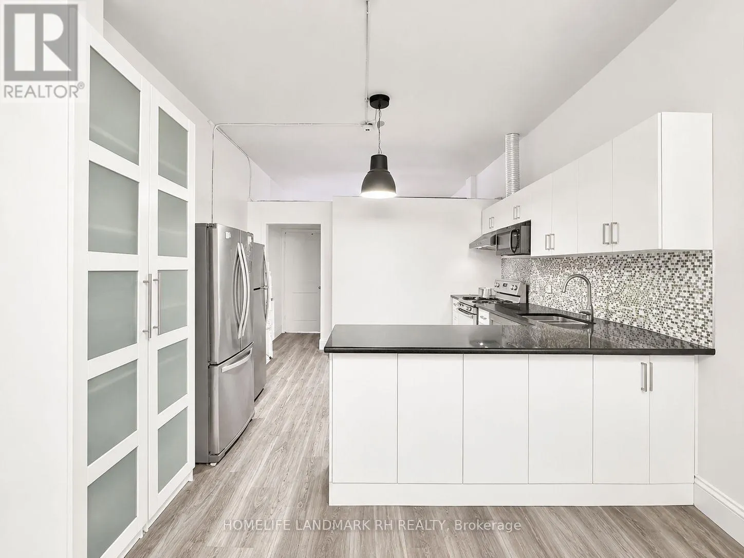 103 -107 BROCK STREET S