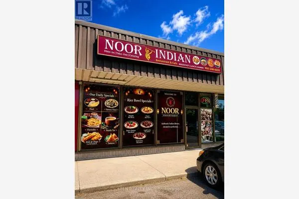3 - 433 SIMCOE STREET S