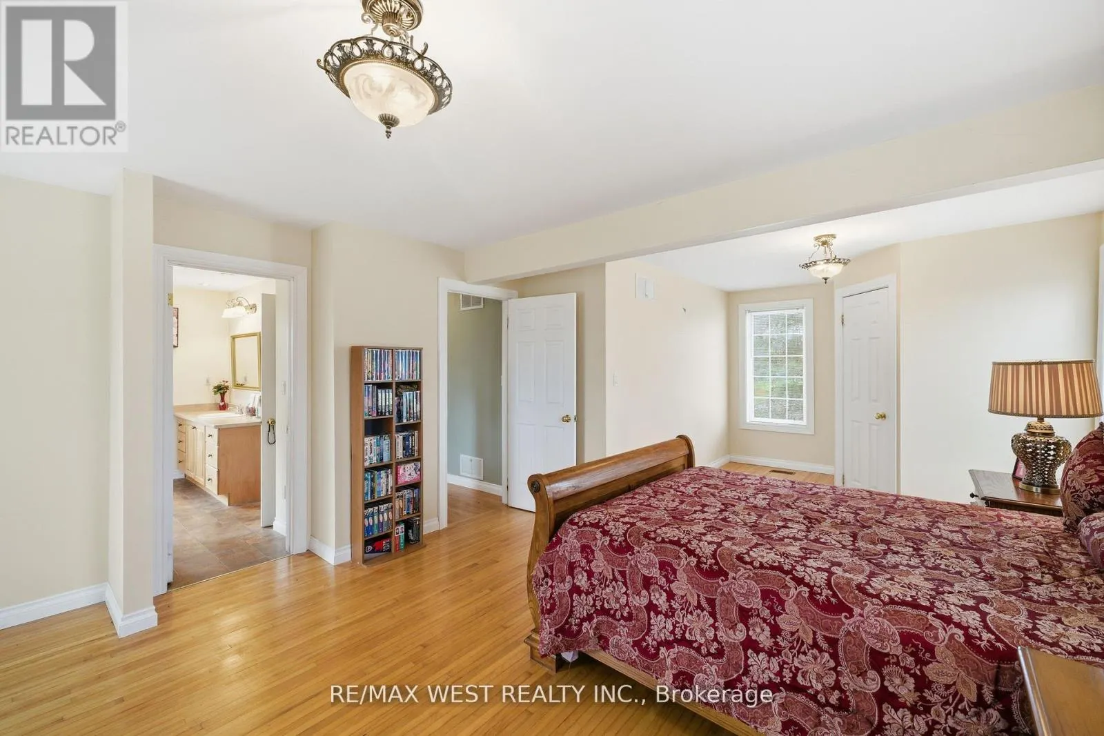 4 CORYELL STREET