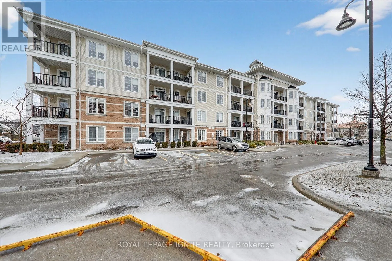 301 - 65 SHIPWAY AVENUE