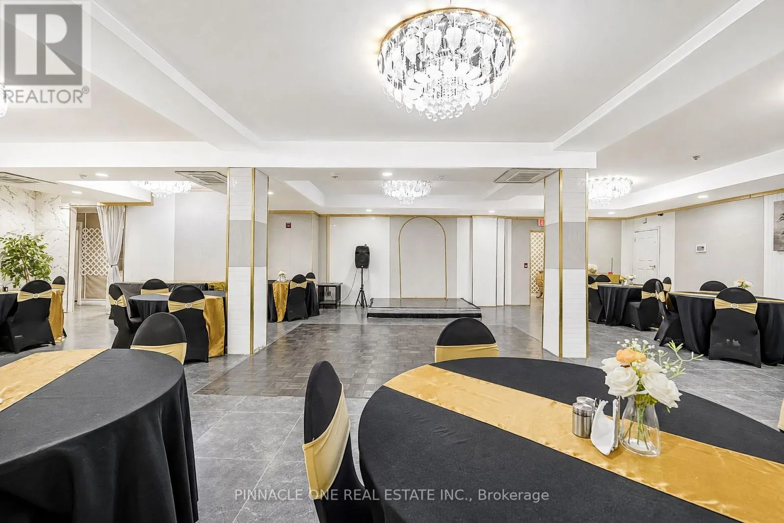51B KING STREET E