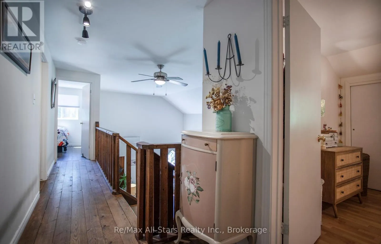 36 EMILY STREET E