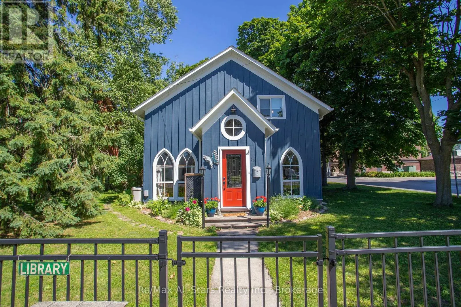 36 EMILY STREET E