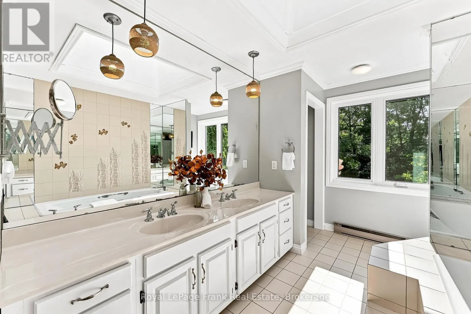 2407 ASHBRIDGE ROAD