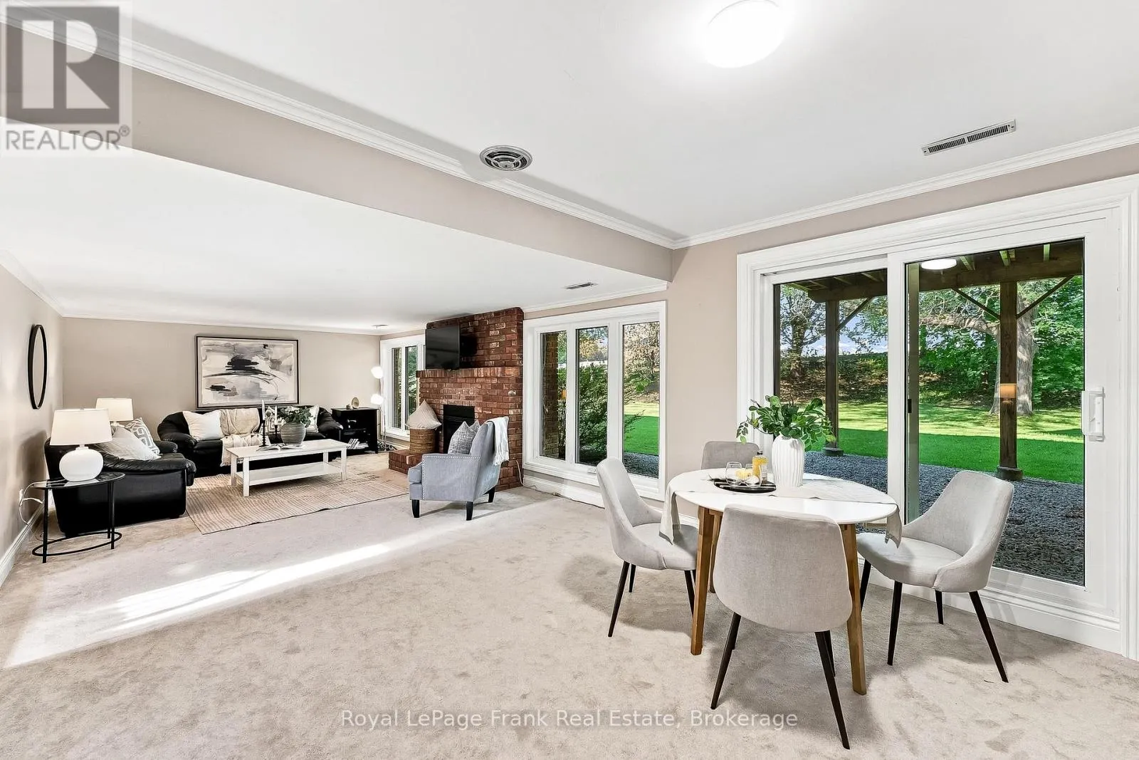 2407 ASHBRIDGE ROAD