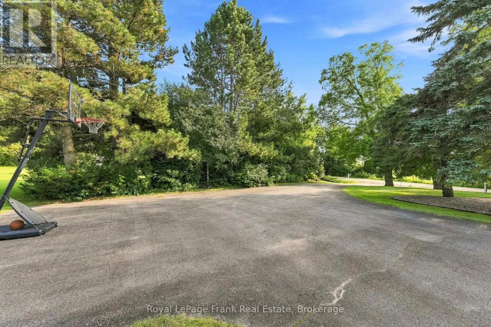 2407 ASHBRIDGE ROAD