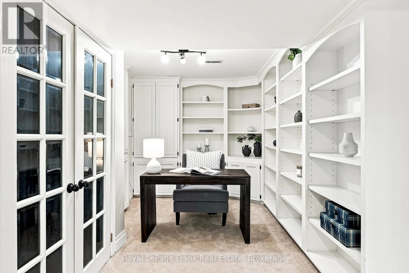 2407 ASHBRIDGE ROAD