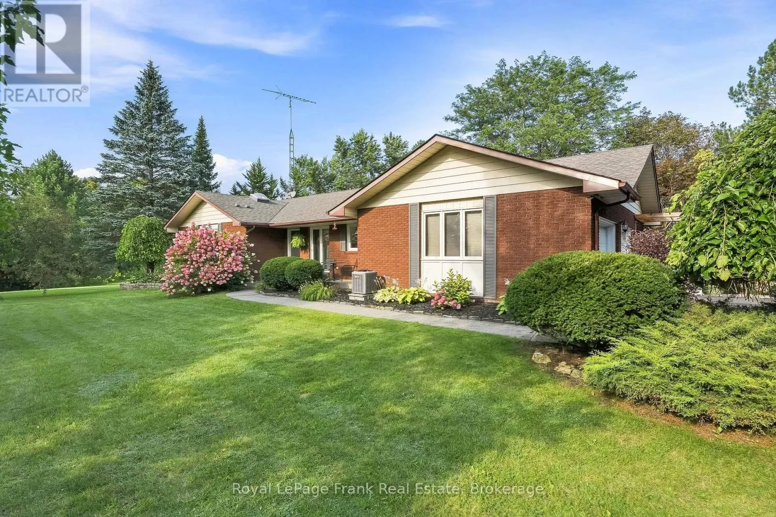 2407 ASHBRIDGE ROAD