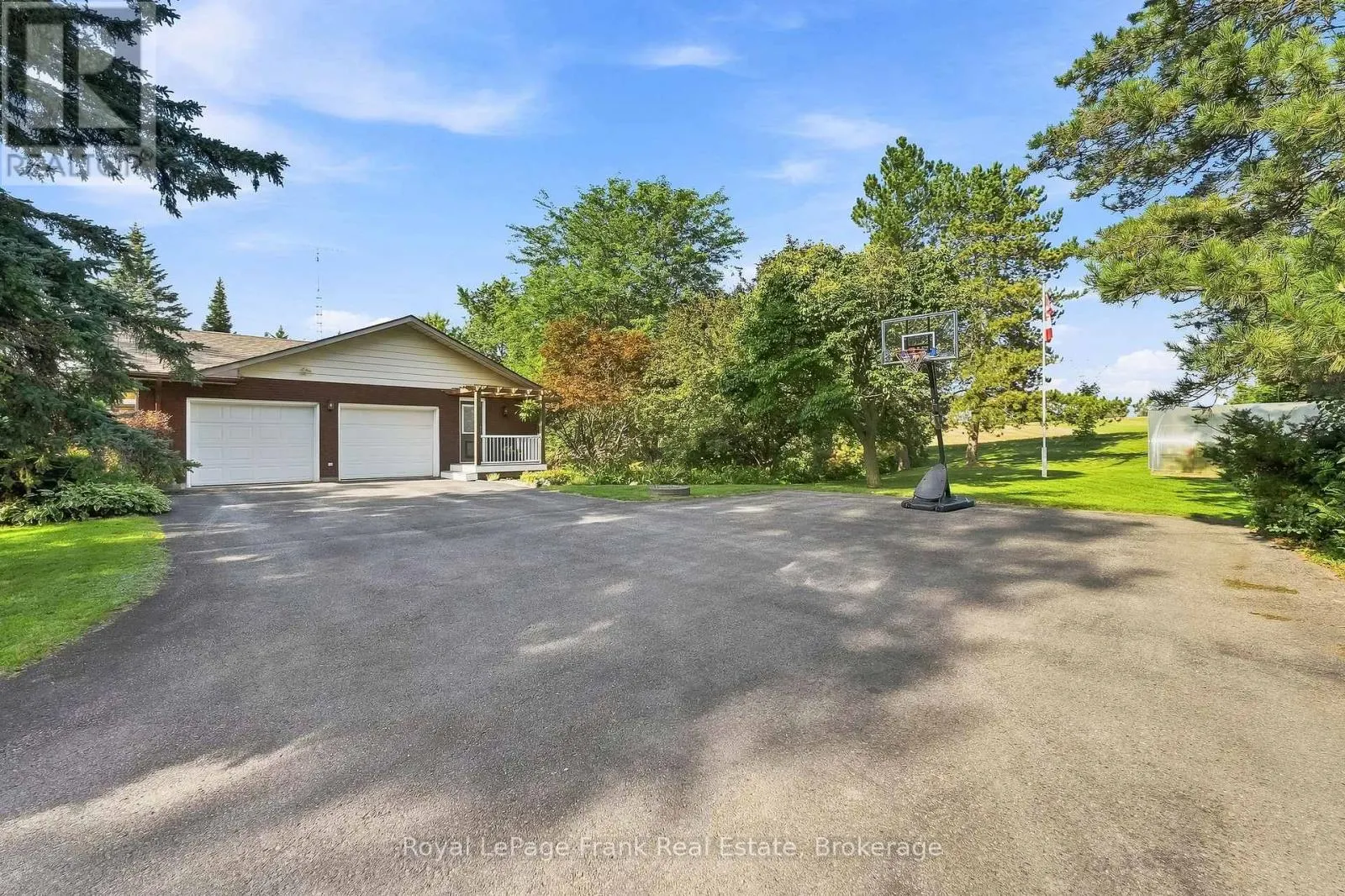 2407 ASHBRIDGE ROAD