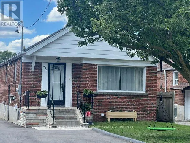 482 WARDEN AVENUE