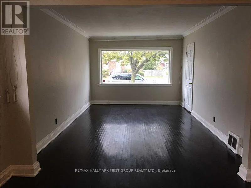 482 WARDEN AVENUE