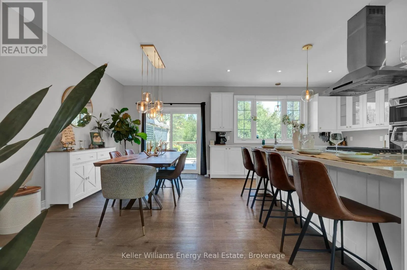 29 WALDWEG DRIVE