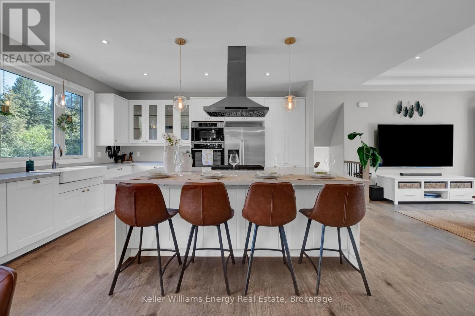 29 WALDWEG DRIVE