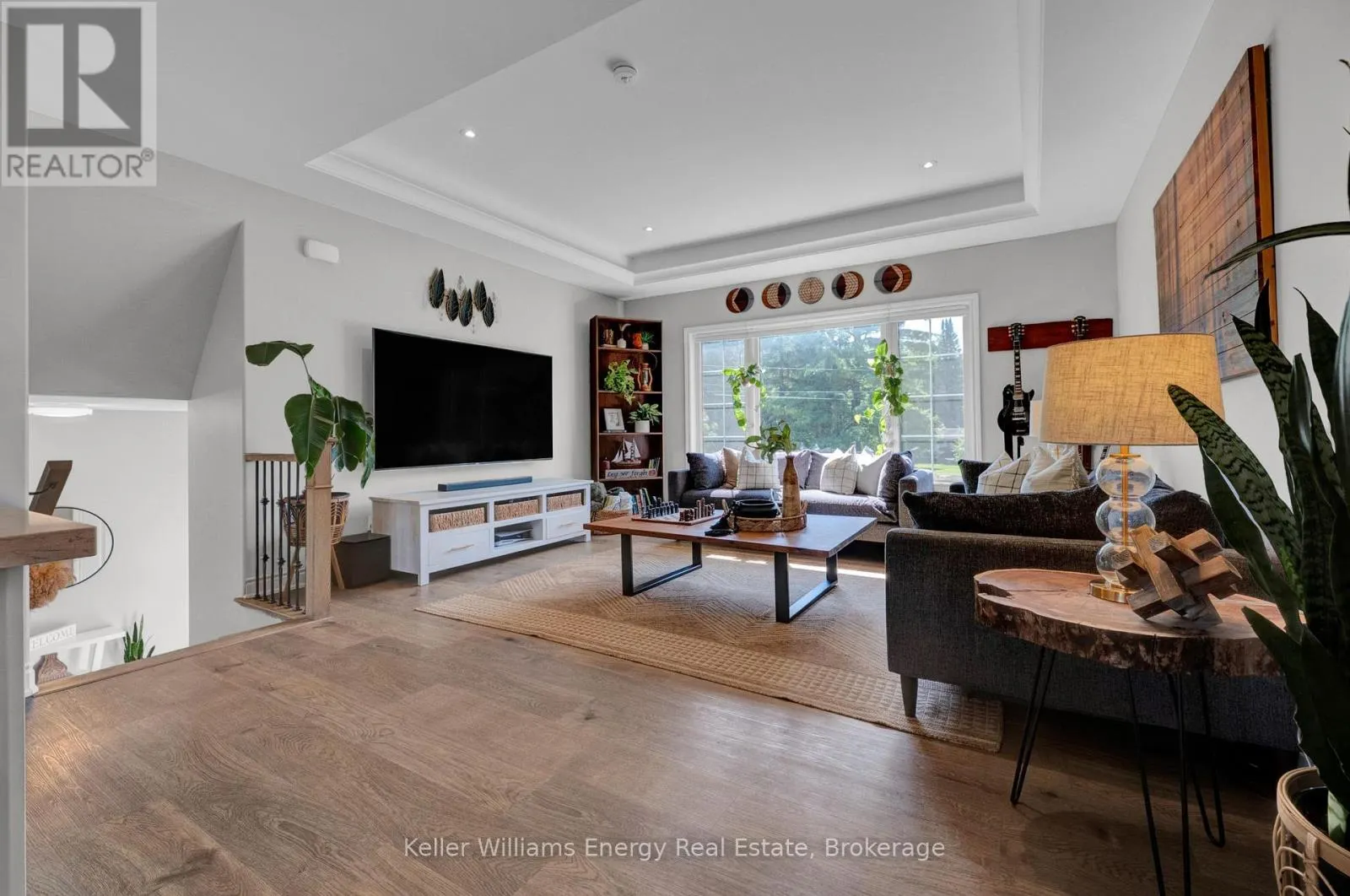 29 WALDWEG DRIVE