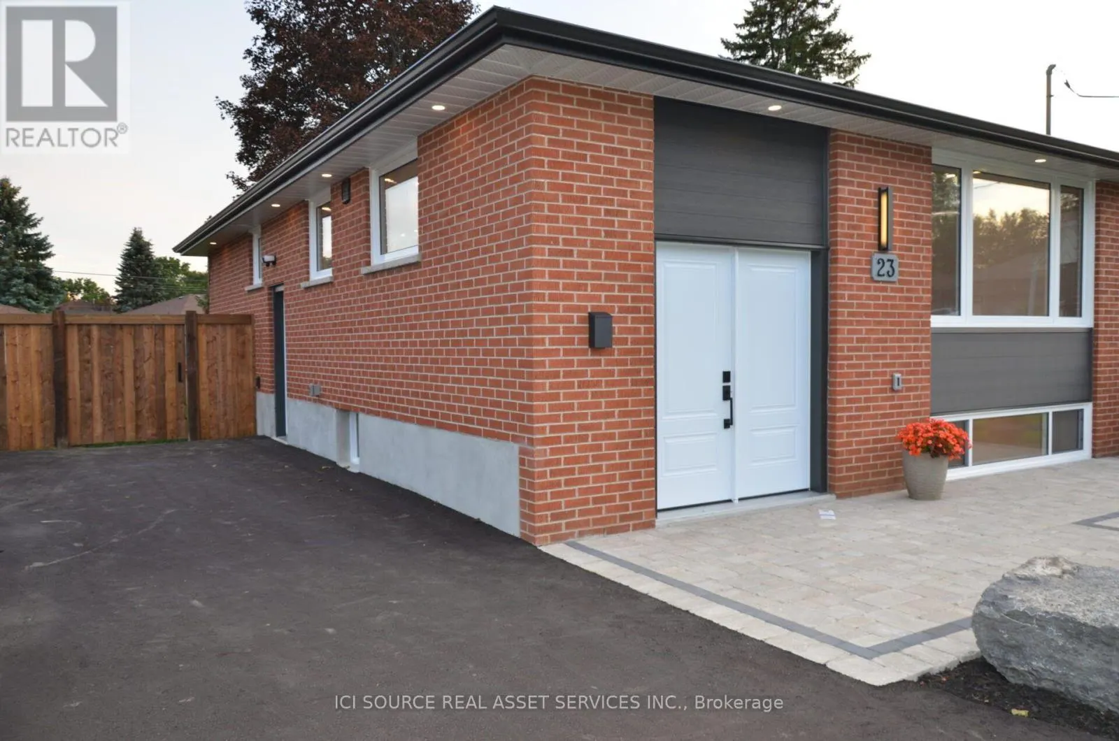 23 SUNSET ROAD